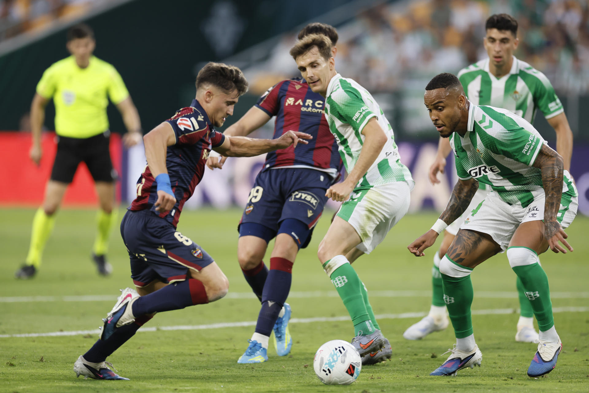 ::Fútbol – El Betis cierra el curso con victoria ante el Levante en una ...